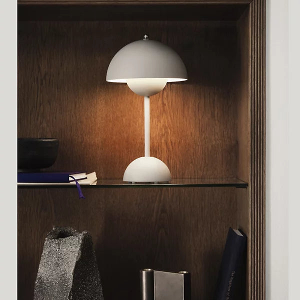 Flowerpot VP9 Rechargeable LED Table Lamp