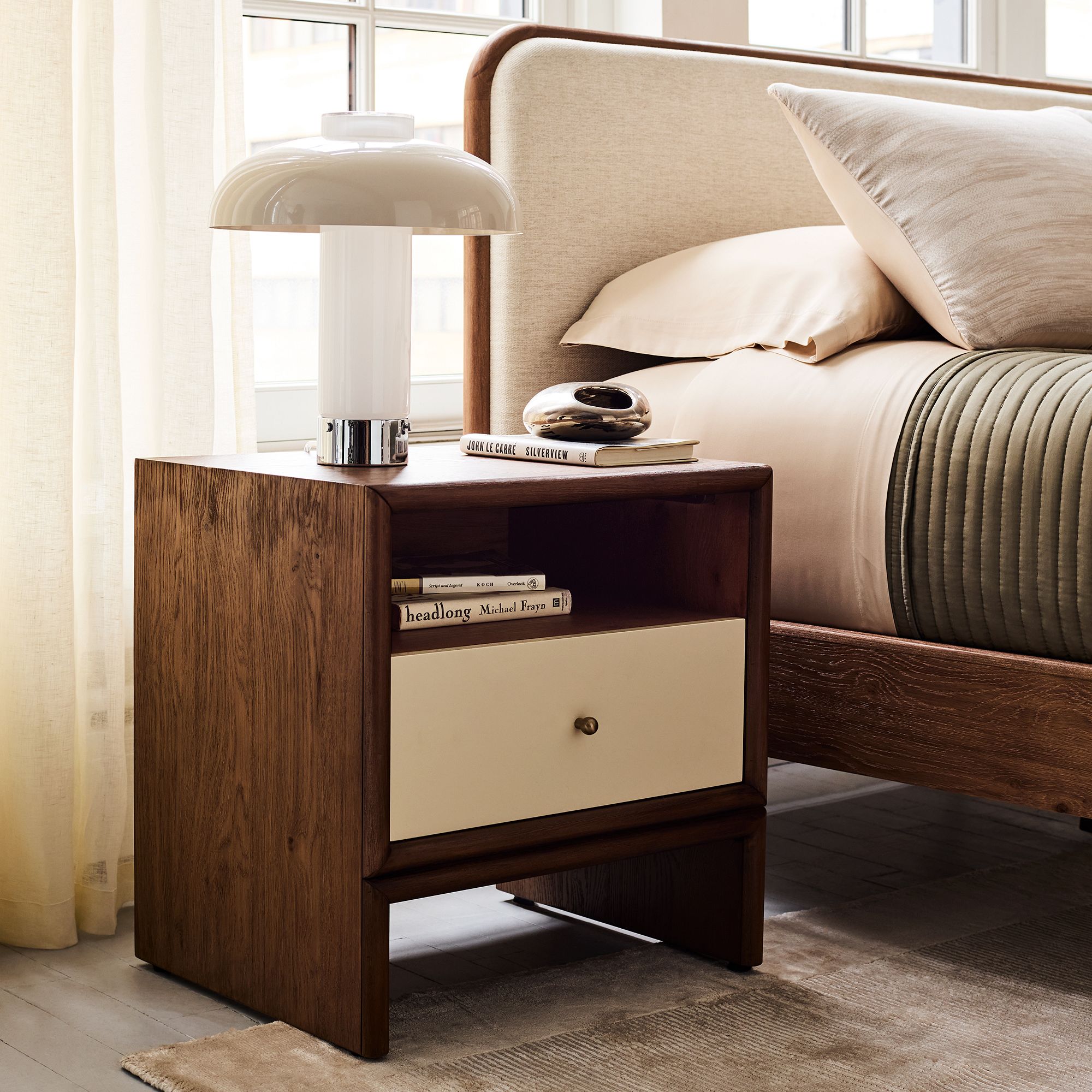 Cleo Table Lamp (15")