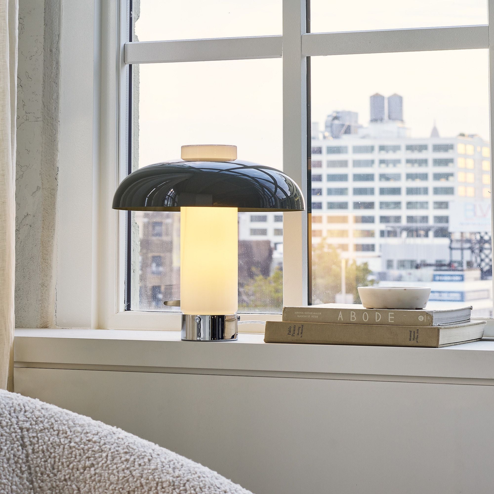 Cleo Table Lamp (15")